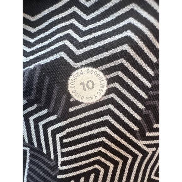 Lululemon Swift Speed High-Rise Tight 28" Leggings Size 10 Black/ White Chevron - Picture 6 of 6
